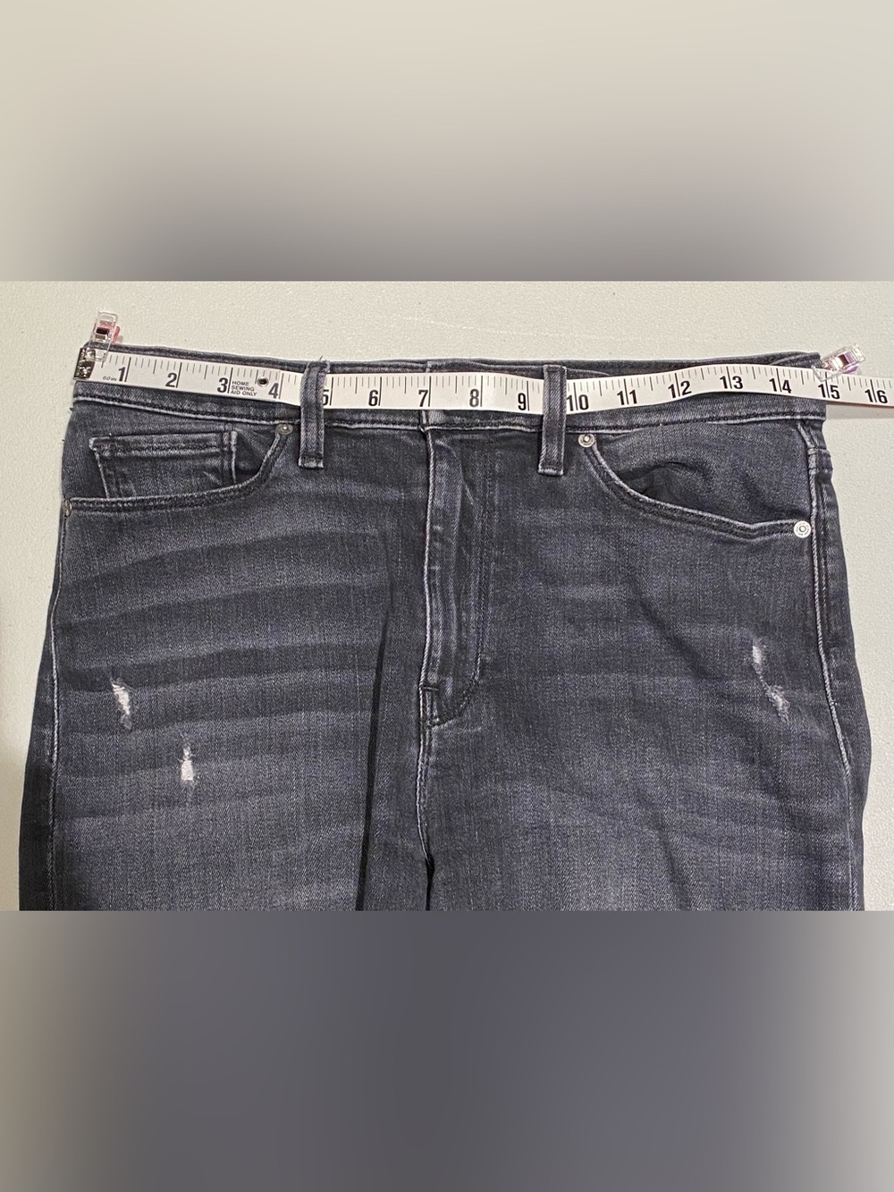 Hudson Barbara Super Skinny Black Distressed Jeans, size 28 - Picture 6 of 6